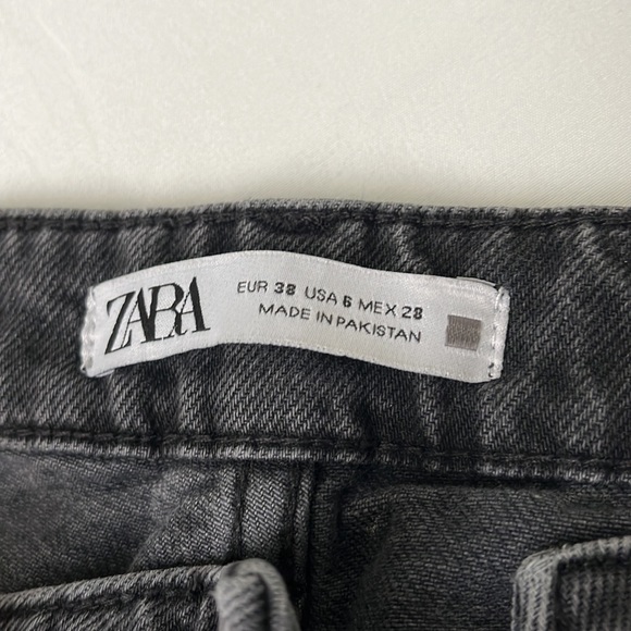 Zara Mom Jeans - Picture 3 of 3